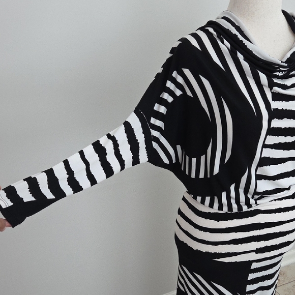Sexy Diva Black and White Striped Maxi Dress Size M - Picture 6 of 6